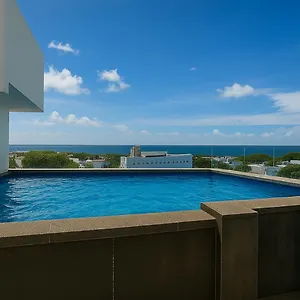 Attraction Deluxe Hotel